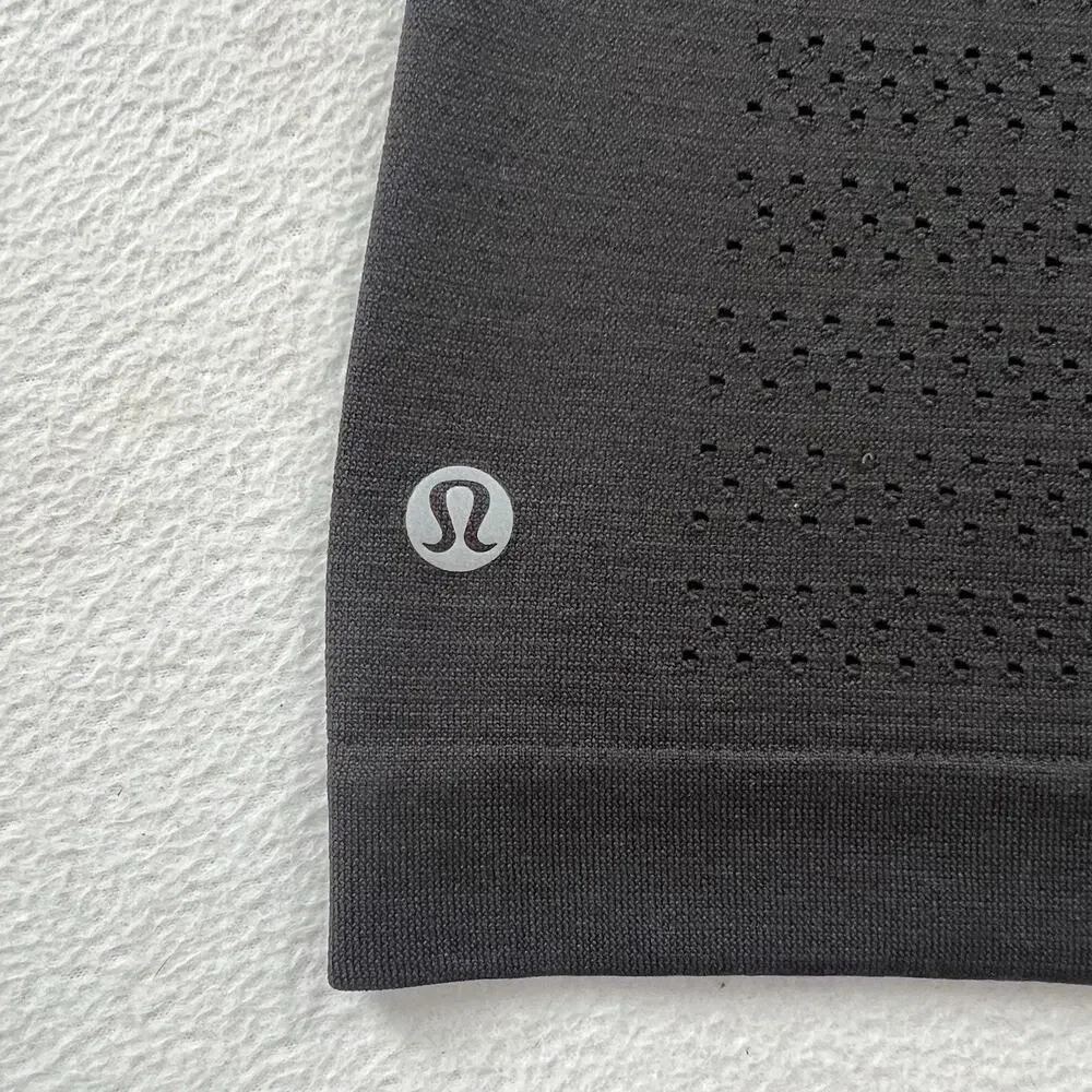 Lululemon Women Black Seamless Crew Neck Breeze By Short Sleeve Squad Shirt 6